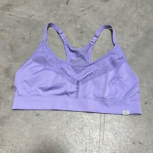 Lavender sports bra/ measurements in pics‎ / F-107